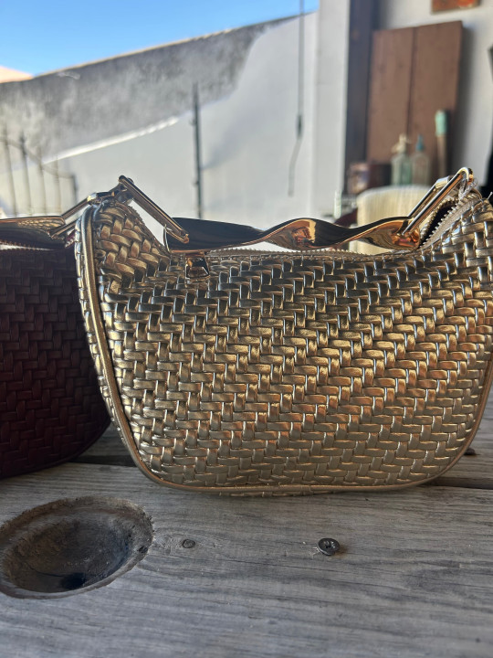Bolso asa metálica