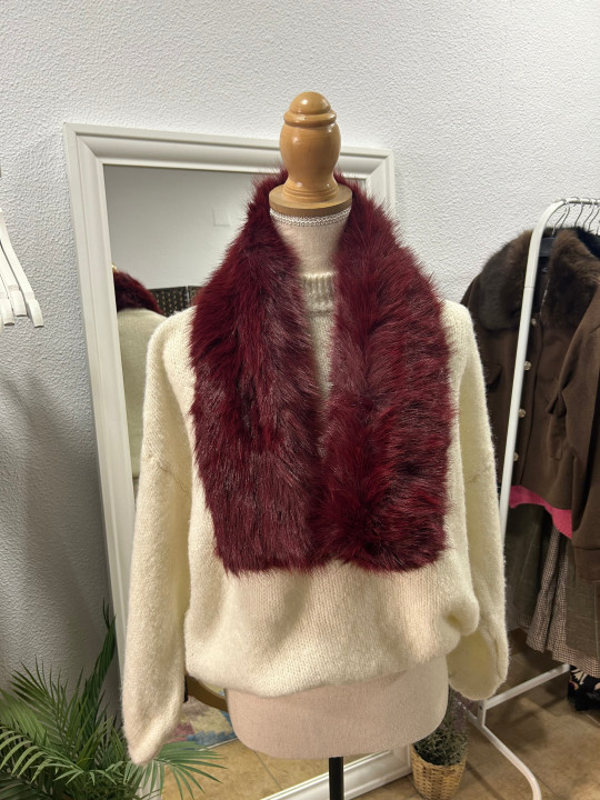 Cuello de pelo sintético