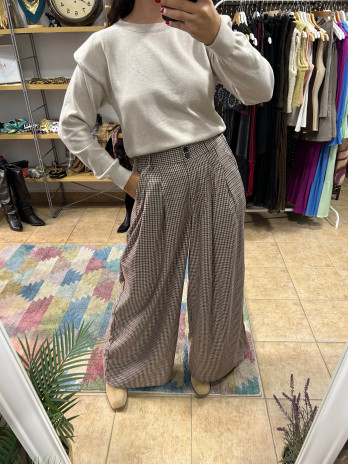 Pantalón pata ancha