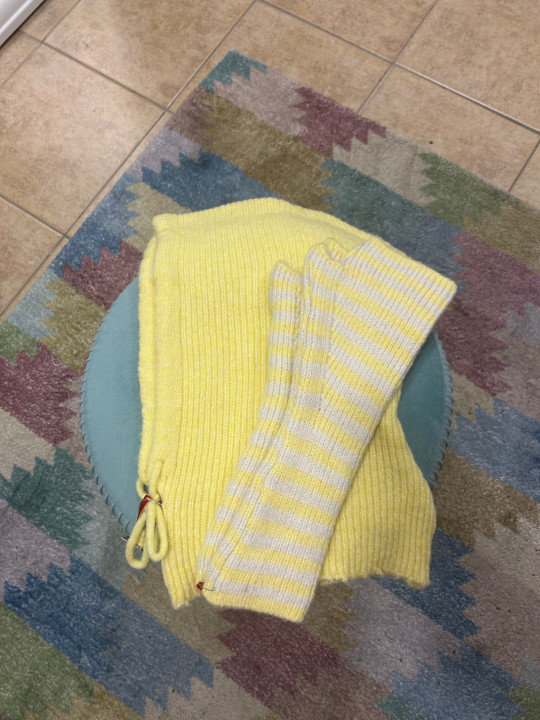 Conjunto de balaclava y mitones