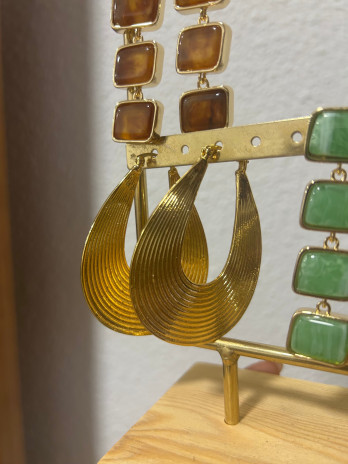 Aros lágrima dorados