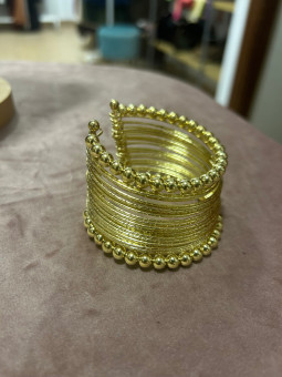 Brazalete dorado